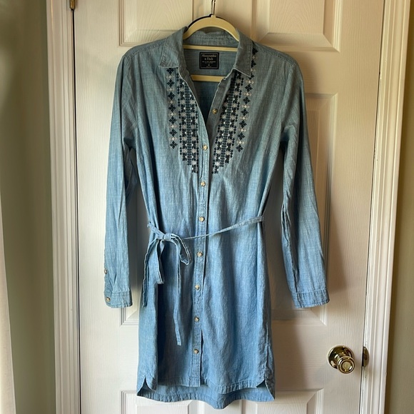 Abercrombie & Fitch Dresses & Skirts - Abercrombie & Fitch dress